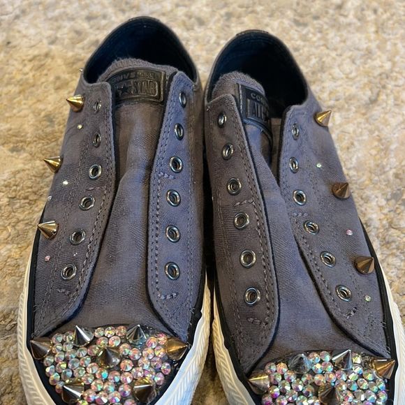 Converse Chuck Taylor All Star Laceless Studded Low Top Shoes size 7 custom made - Picture 4 of 10